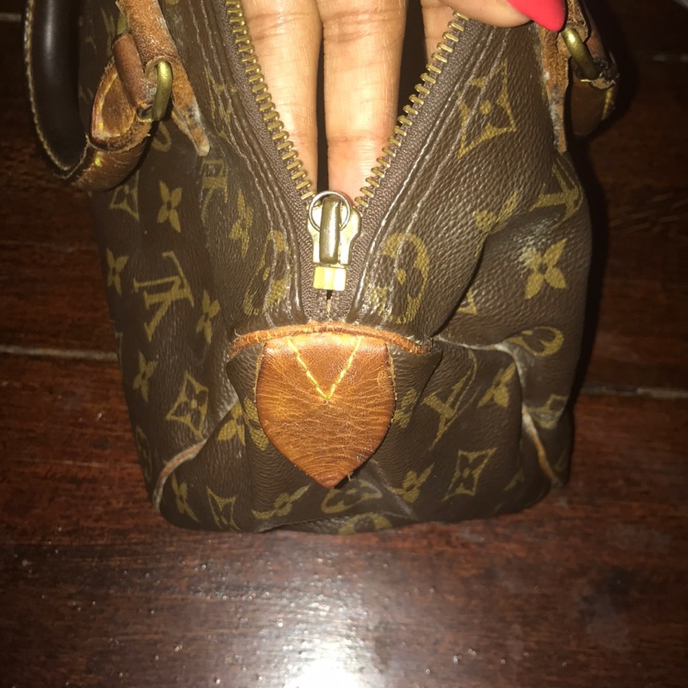 Vintage Authentic Louis Vuitton Speedy 25 bag - Picture 4 of 8